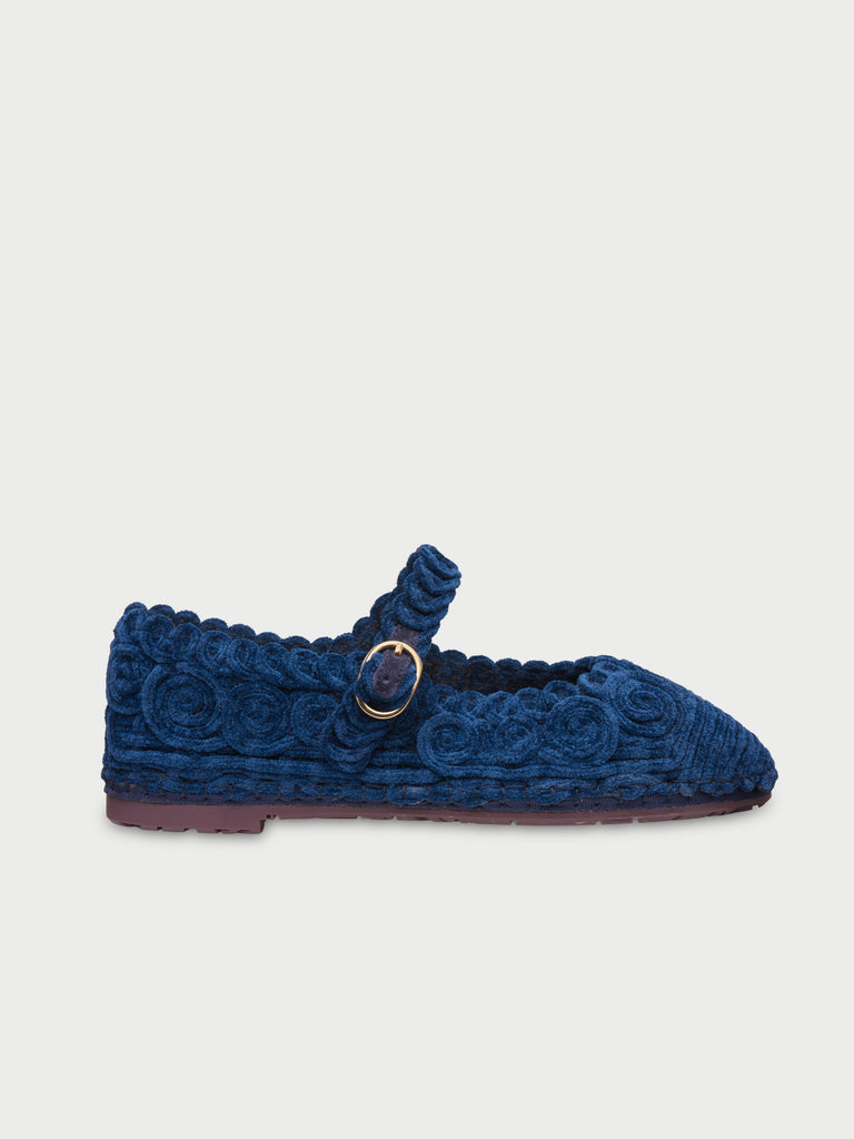 Kyra Navy